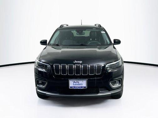 Diamond Black Crystal Pearlcoat 2022 Jeep Cherokee Limited