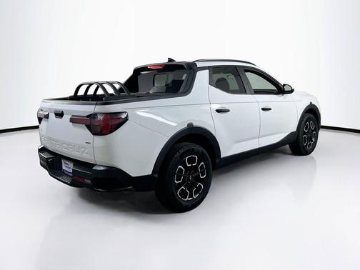 Ice White 2022 Hyundai SANTA CRUZ SEL