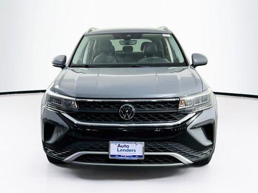 Pure Gray 2023 Volkswagen Taos 1.5T SE