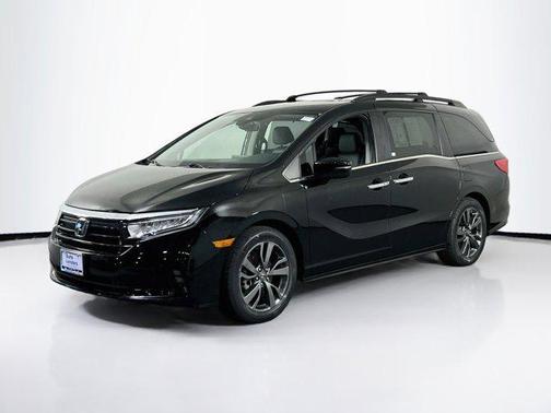 Crystal Black Pearl 2023 Honda Odyssey Touring