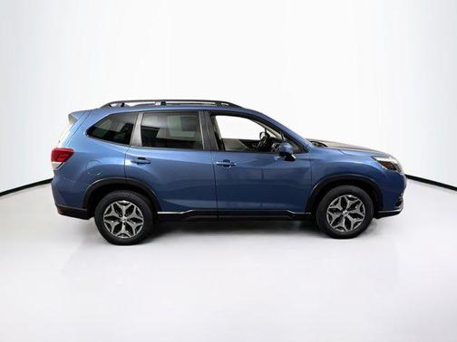 Horizon Blue Pearl 2023 Subaru Forester Premium