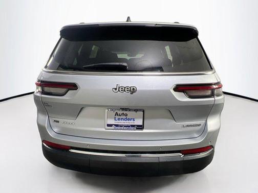 2021 Jeep Grand Cherokee L Laredo