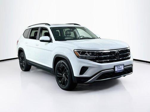 Pure White 2023 Volkswagen Atlas 3.6L SE w/Technology