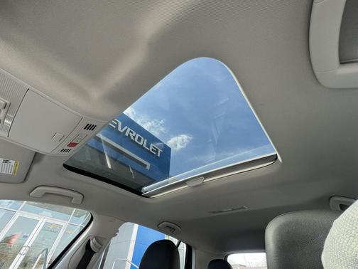 2017 Volkswagen Golf TSI Wolfsburg Edition 4-Door