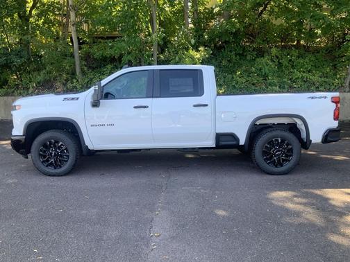 2025 Chevrolet Silverado 2500 Custom