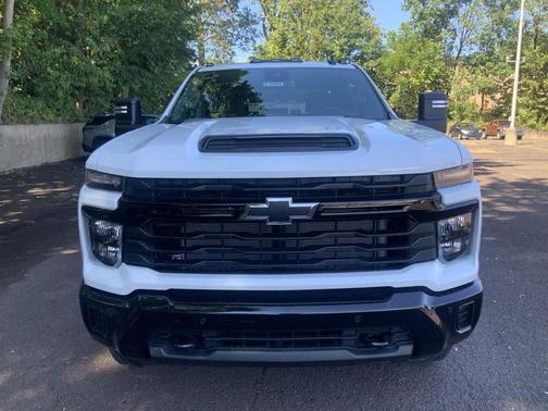 2025 Chevrolet Silverado 2500 Custom