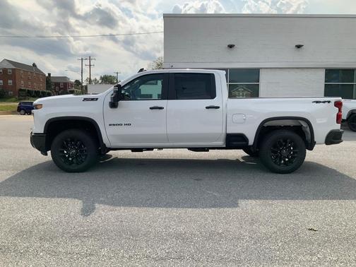 2025 Chevrolet Silverado 2500 Custom