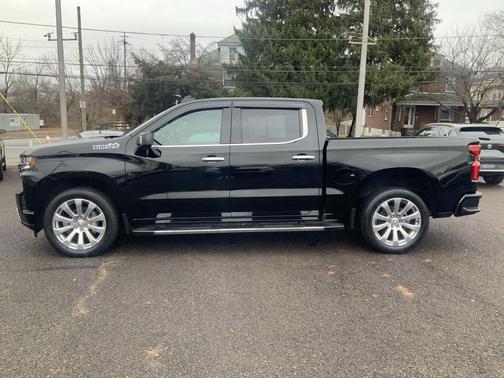 2022 Chevrolet Silverado 1500 High Country