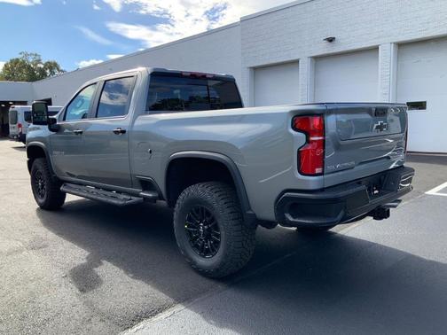 2026 Chevrolet Silverado 2500 Crew Cab, Standard Bed, XR2, 4WD