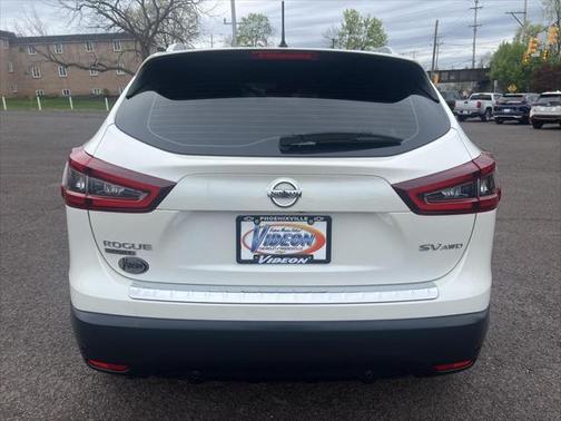 2021 Nissan Rogue Sport SV