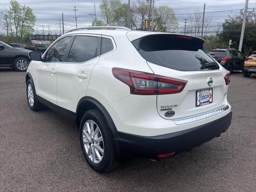 2021 Nissan Rogue Sport SV