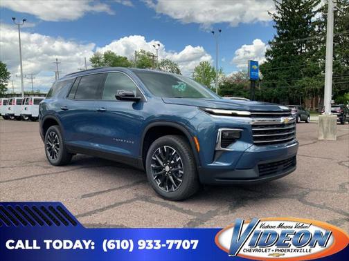2025 Chevrolet Traverse LT