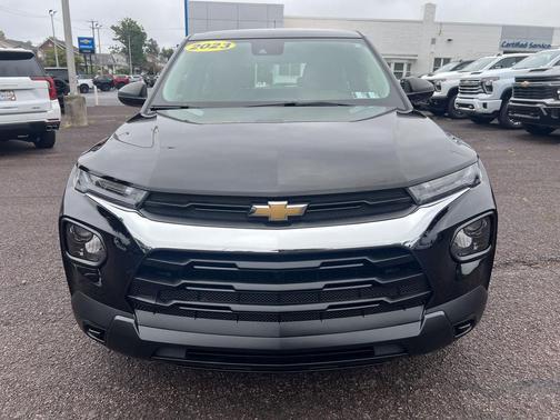 Mosaic Black Metallic 2023 Chevrolet Trailblazer LS