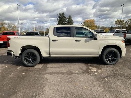 2026 Chevrolet Silverado 1500 Custom
