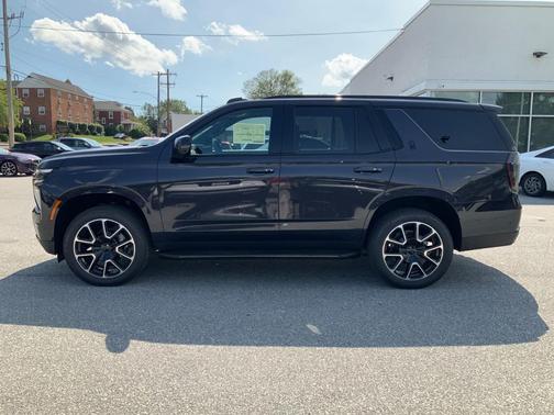 2025 Chevrolet Tahoe 4WD RST