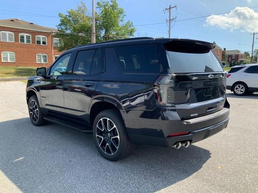 2025 Chevrolet Tahoe 4WD RST