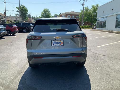 Sterling Gray Metallic 2026 Chevrolet Equinox 1LT