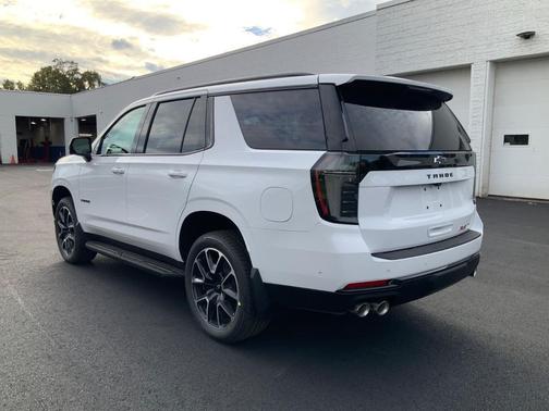 2026 Chevrolet Tahoe 4WD RST