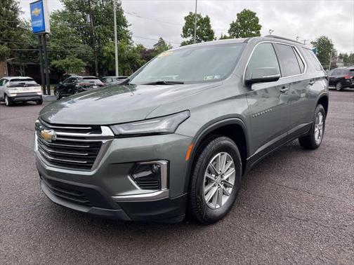 2022 Chevrolet Traverse LT Cloth