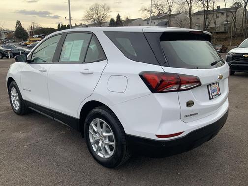 2022 Chevrolet Equinox LS