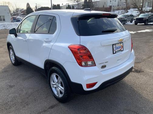 2022 Chevrolet Trax LS