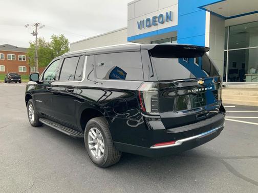 Black 2026 Chevrolet Suburban LT