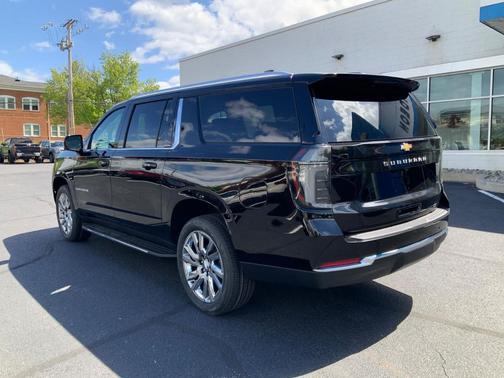 Black 2026 Chevrolet Suburban LT