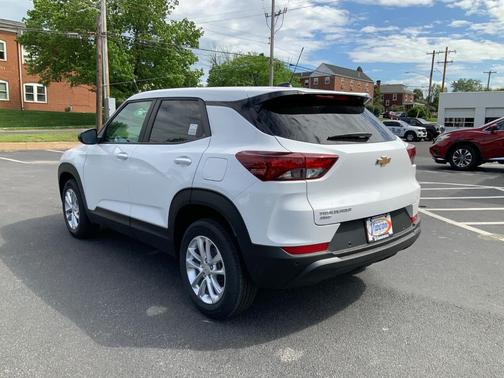 Summit White 2026 Chevrolet Trailblazer LS