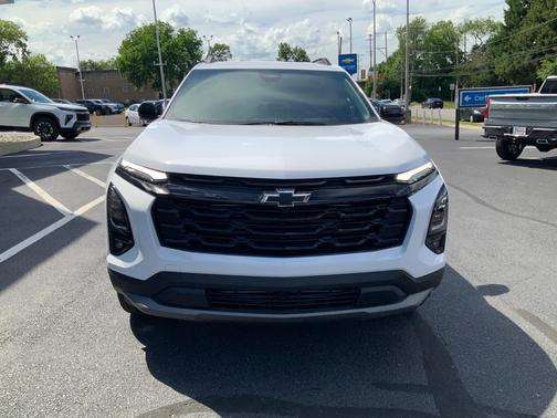 Summit White 2026 Chevrolet Equinox 1LT