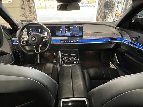 2024 BMW 760 xDrive