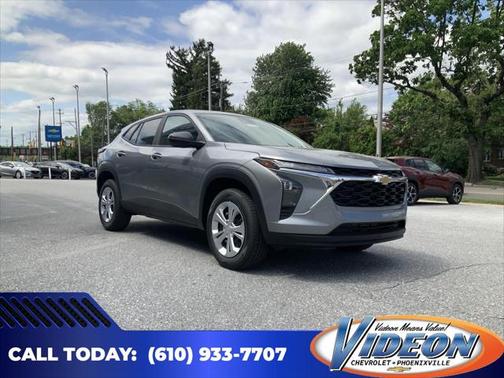 2025 Chevrolet Trax LS
