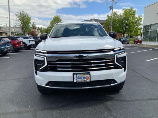Summit White 2026 Chevrolet Suburban LT