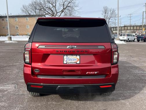 2021 Chevrolet Suburban RST