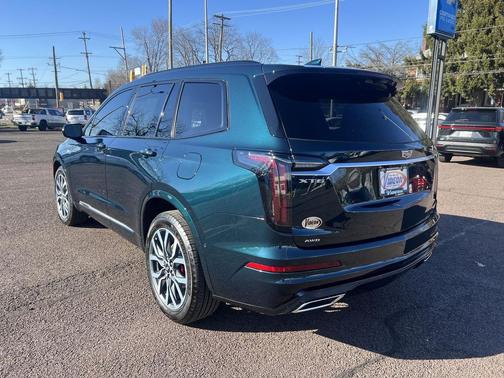 2024 Cadillac XT6 Sport AWD