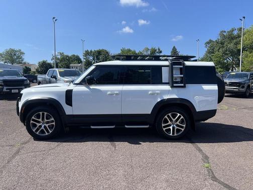 Fuji White 2024 Land Rover Defender 130 P400 S