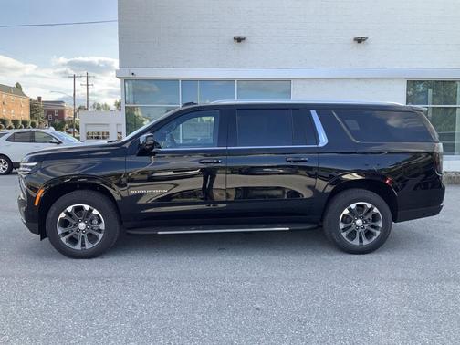 2026 Chevrolet Suburban LT