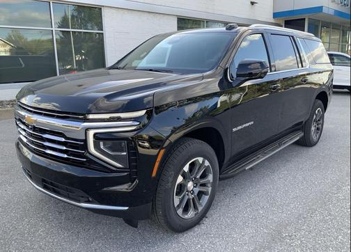 2026 Chevrolet Suburban LT