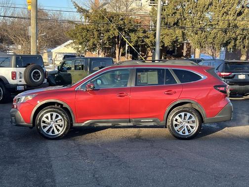 2022 Subaru Outback Premium