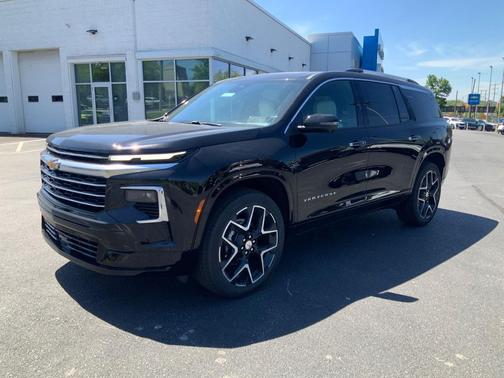 Mosaic Black Metallic 2026 Chevrolet Traverse High Country
