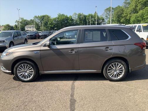 2022 Mitsubishi Outlander PHEV GT
