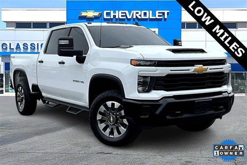 2024 Chevrolet Silverado 2500 Custom