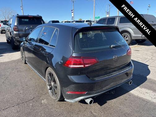 2021 Volkswagen Golf GTI 2.0T SE DSG