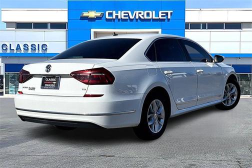 2017 Volkswagen Passat 1.8T S