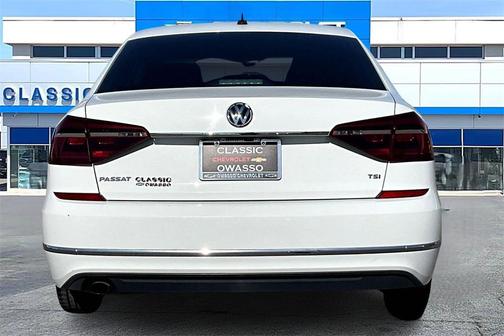 2017 Volkswagen Passat 1.8T S