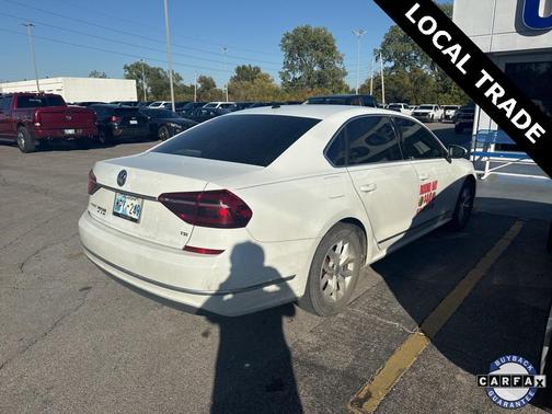 2017 Volkswagen Passat 1.8T S