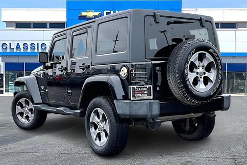2016 Jeep Wrangler Unlimited Sahara