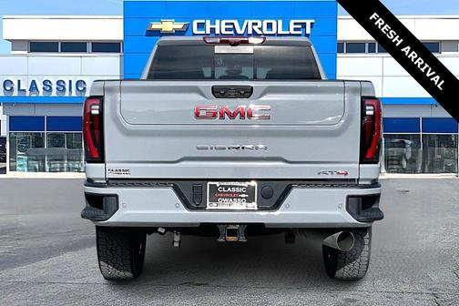 2025 GMC Sierra 2500 AT4