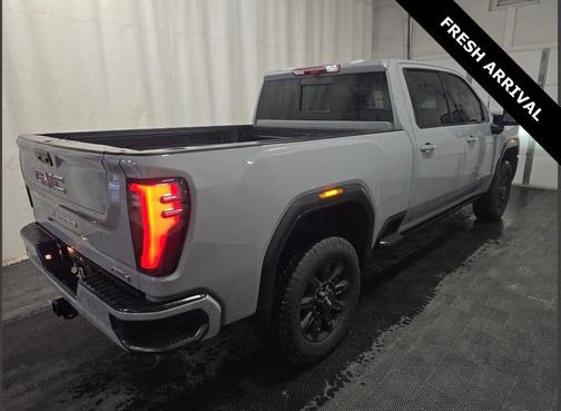 2025 GMC Sierra 2500 AT4