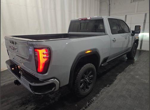 2025 GMC Sierra 2500 AT4