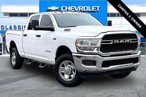 Bright White Clearcoat 2020 RAM 2500 Tradesman Crew Cab 4x4 6'4' Box